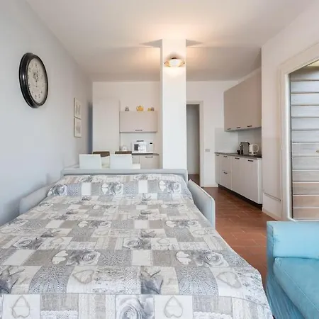 A Balcony On Maggiore דירה בלגירטה