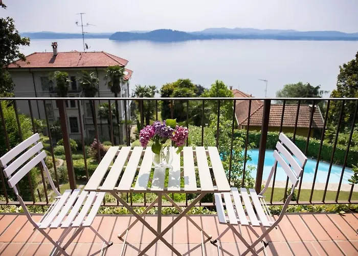 Appartement A Balcony On Maggiore *